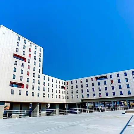 Kampus Хостел *
